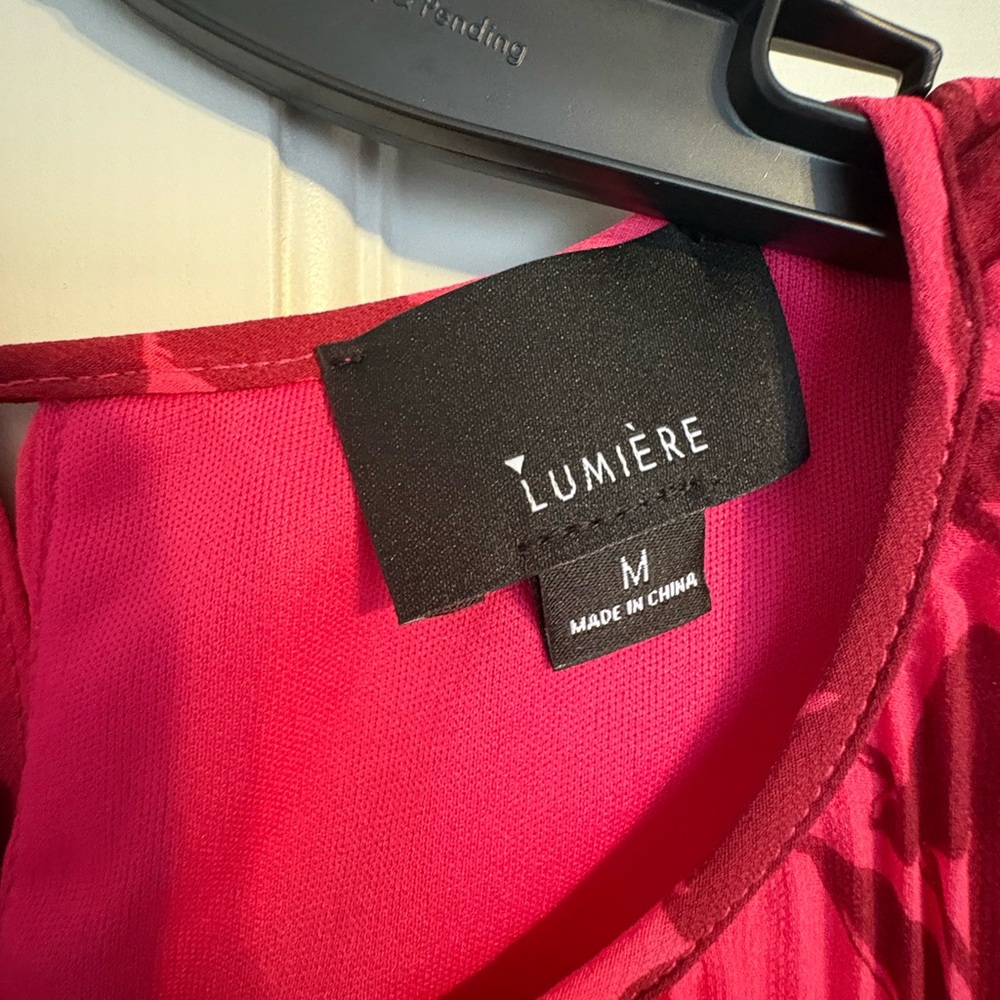 NWT Lumiere Red Floral Pleated Mini Dress Size M Long Sleeve - Picture 4 of 8